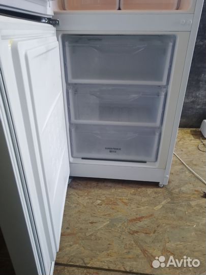 Холодильник бу indesit no frost