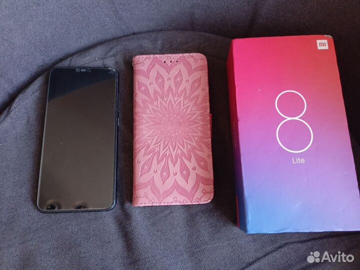 Xiaomi Mi 8 Lite, 4/64 ГБ