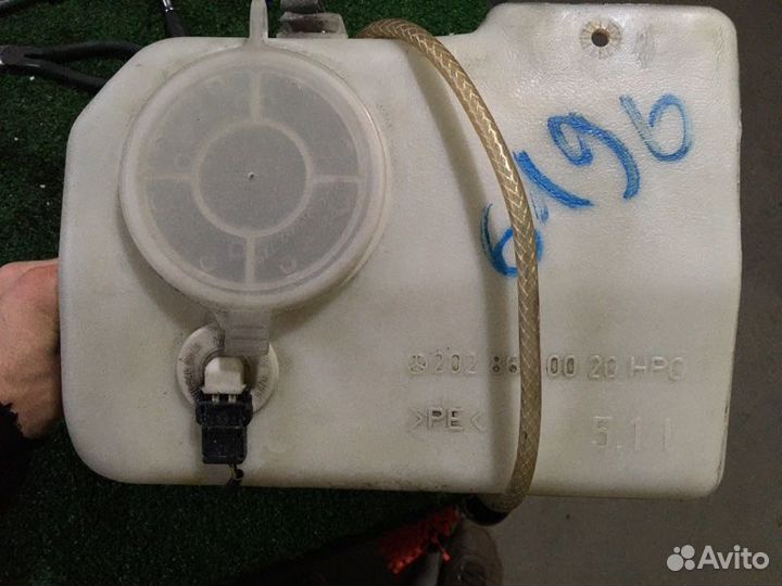 Бачок омывателя Mercedes-Benz C-Class W202 111941