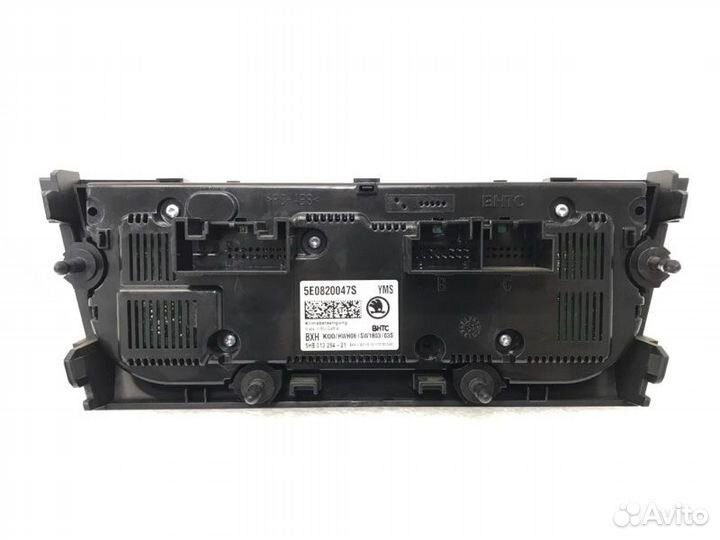 Блок управления климат-контролем Skoda Octavia 1.6