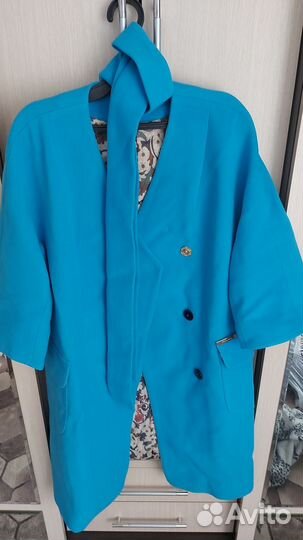 Пальто женское новое 48 размер
