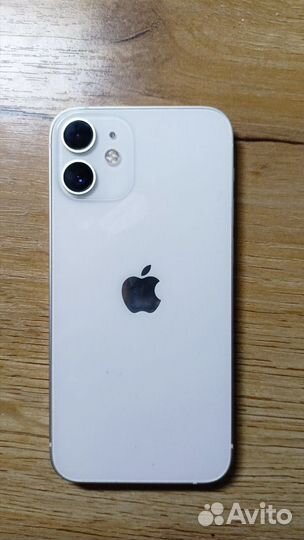 iPhone, 4 ГБ