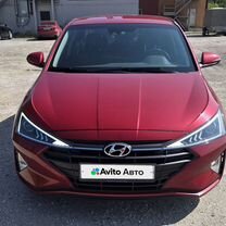 Hyundai Elantra 1.6 AT, 2019, 31 000 км, с пробегом, цена 2 100 000 руб.