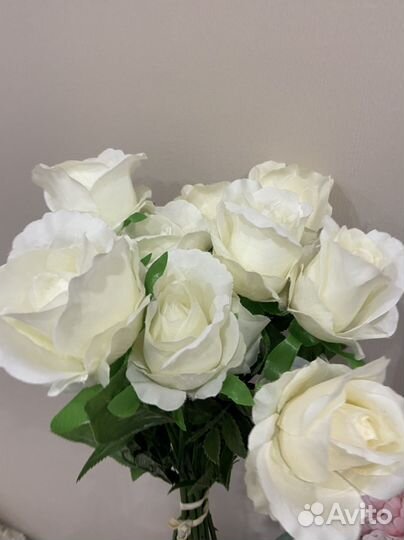 Белые розы букет