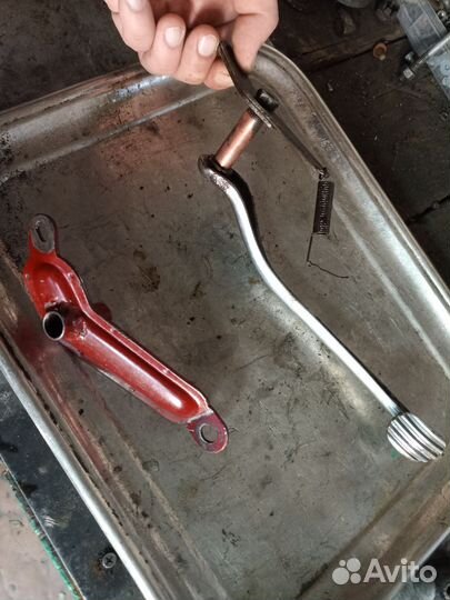 Рычаг (лапка) тормоза Ява 250-360 старуха