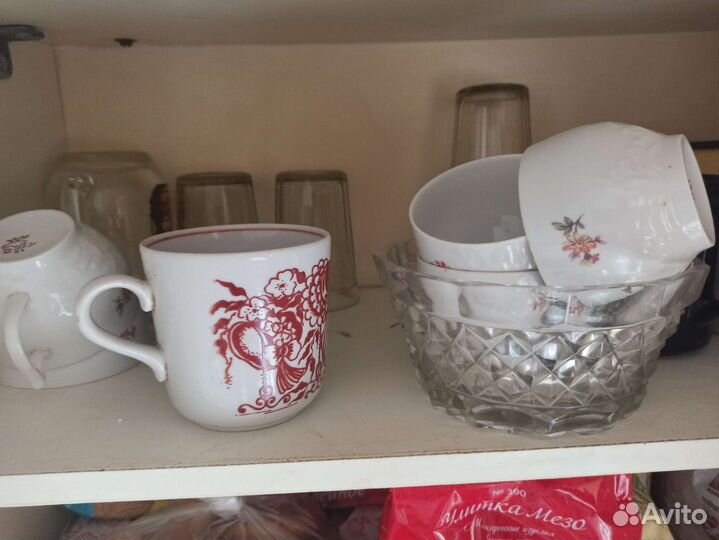 Посуда (кружки,блюдца, соусницы, сахарницы и т.д.)