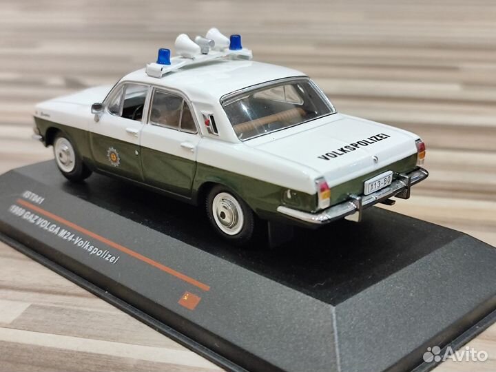 Модель 1:43 газ-24 Волга Volkspolizei IST