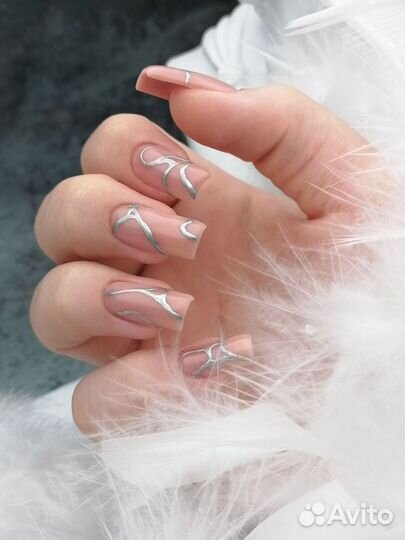 Мастер маникюра