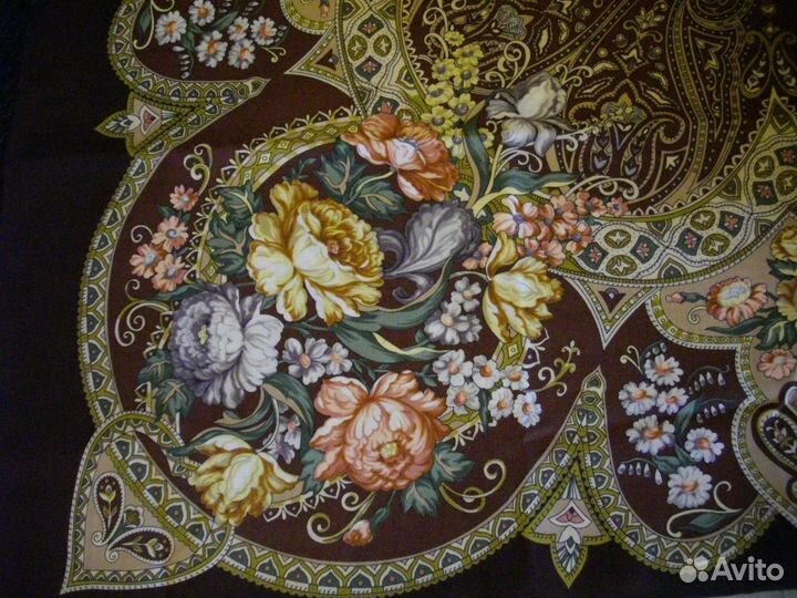 Павловопосадская шаль и платок