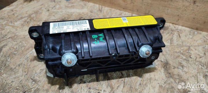 Подушка безопасности пассажира Volkswagen Passat