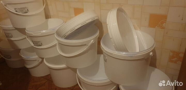 Ведро пластиковое с крышкой 10л