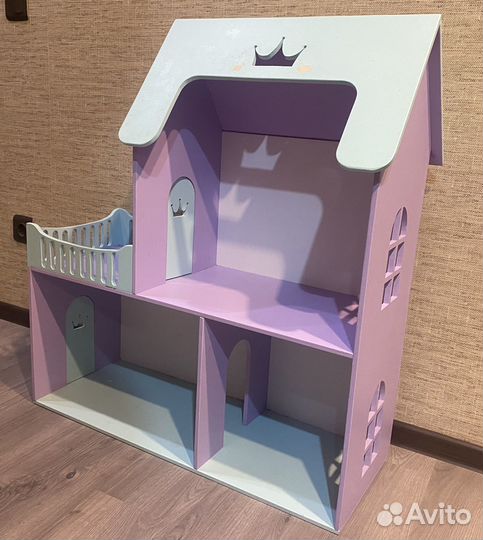 Домик кукольный