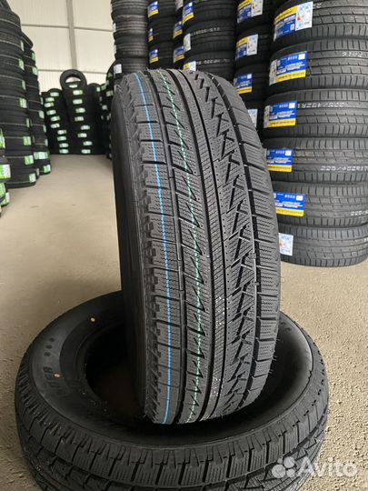 Grenlander L-Snow96 185/70 R14 92T