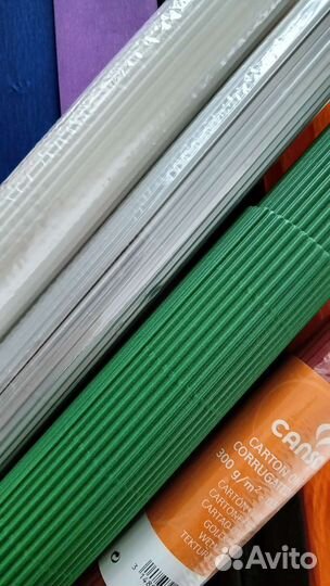 Бумага цветная в рулоне