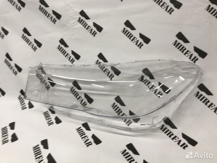 Левое стекло фары BMW 7 Series G11 2015-2019