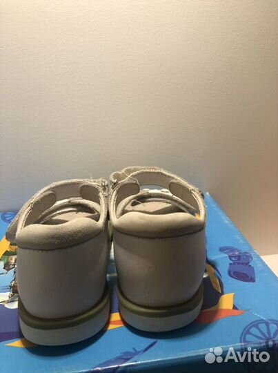 Сандалии Kapika