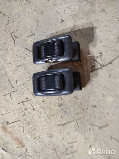 Кнопка стеклоподъемника задняя Mazda 323 BJ 2001