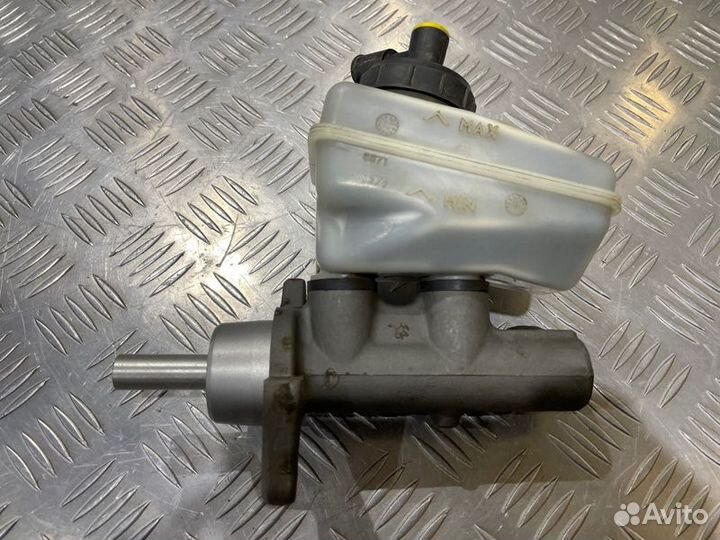 Главный тормозной цилиндр LADA Largus