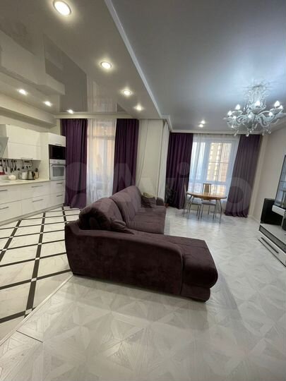 3-к. квартира, 92 м², 10/18 эт.