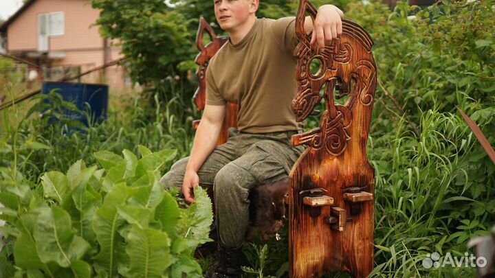 Скамья варяг (уличная мебель)