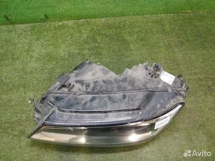 Фара левая Volkswagen Tiguan