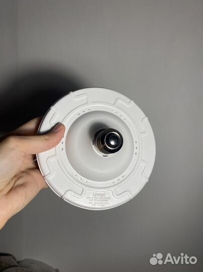 Светодиодная лампа для растений Uniel E27