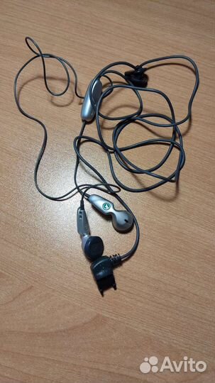 Наушники Sony Ericsson