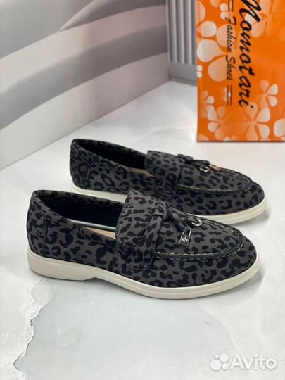 Лоферы женские