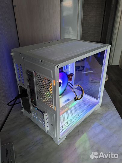 Core i7 (Xeon) / 64GB DDR3 / RX580 8GB / m.2