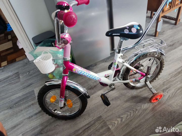 Детский велосипед с родительской ручкой