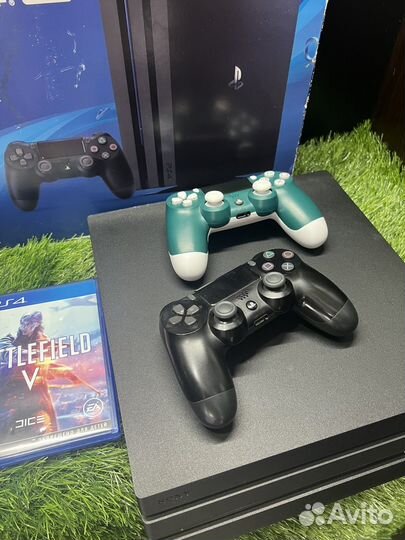 Sony PS4 Pro 1Tb+2 геймпада+4 диска