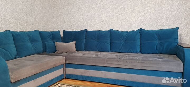 Большой угловой диван бу