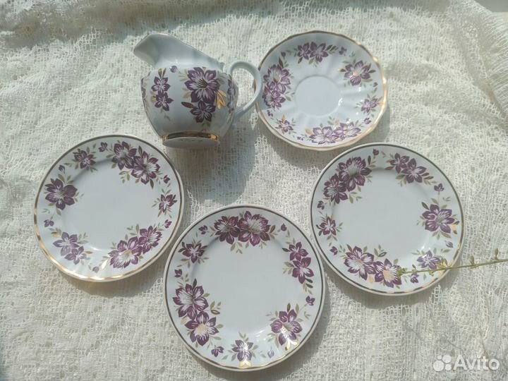 Молочник, блюдца Вербилки