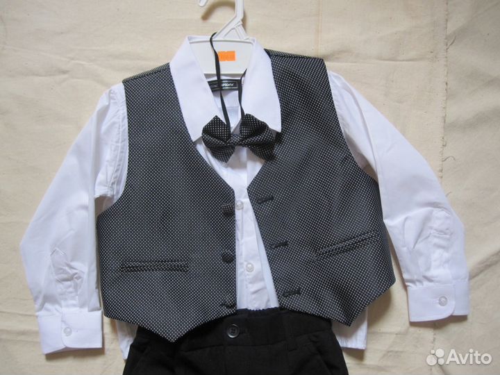 Комплект рубашка, брюки, жилетка, бабочка
