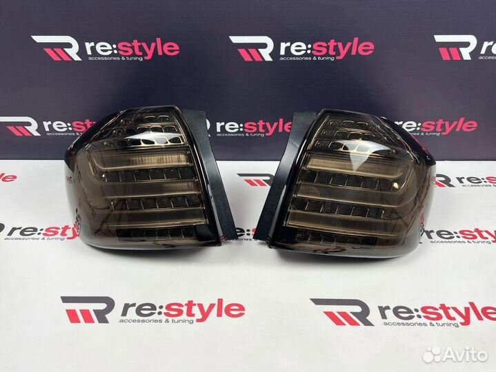 Фары задние Toyota Highlander (XU40) 09-13г