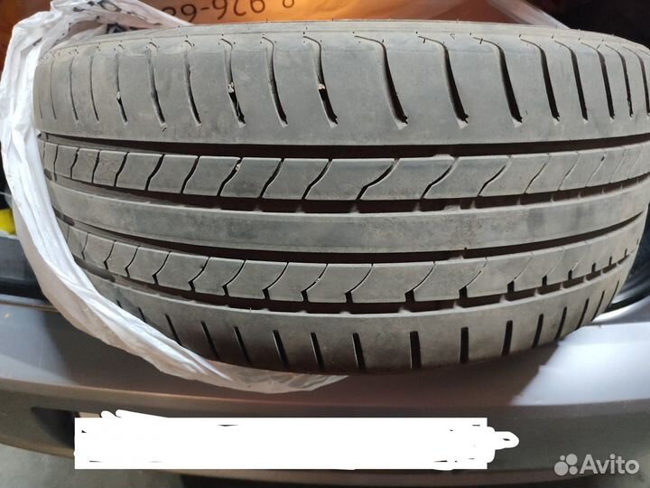 Maxtrek Maximus M1 255/50 R19 107