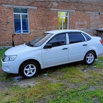 ВАЗ (LADA) Granta 1.6 MT, 2015, 123 000 км, с пробегом, цена 490 000 руб.