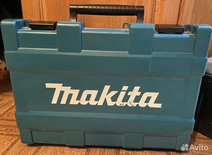Перфоратор makita