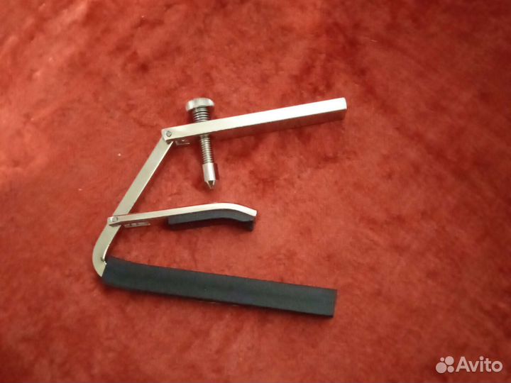 Каподастр для классической гитары