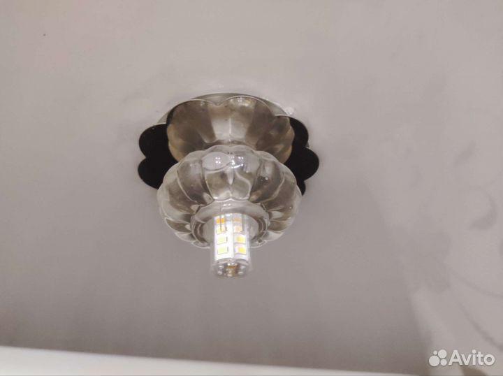 Светильники точечные 6шт