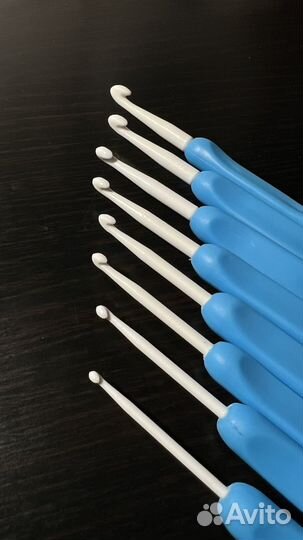 Набор крючков для вязания - 8 шт; 2,5 - 6 мм