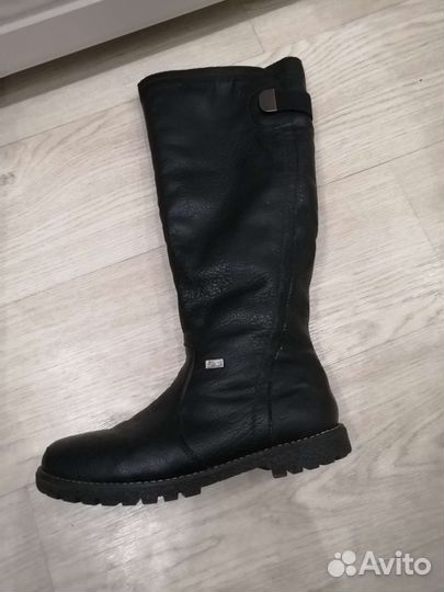 Продаю сапоги