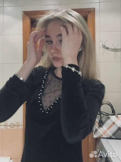 Женское бархатное платье