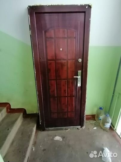 Дверь входная алюминиевая бу