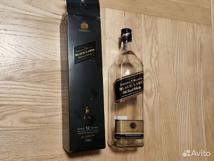 Бутылка коллекционная johnnie walker Black label