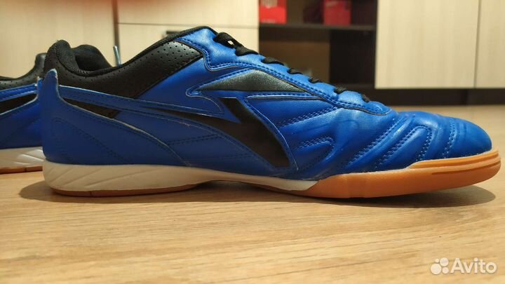 Футзалки Sigma