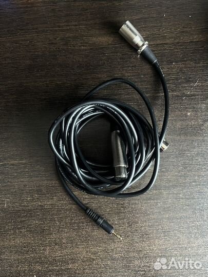 Студийный микрофон