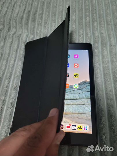 Планшет apple iPad 2019