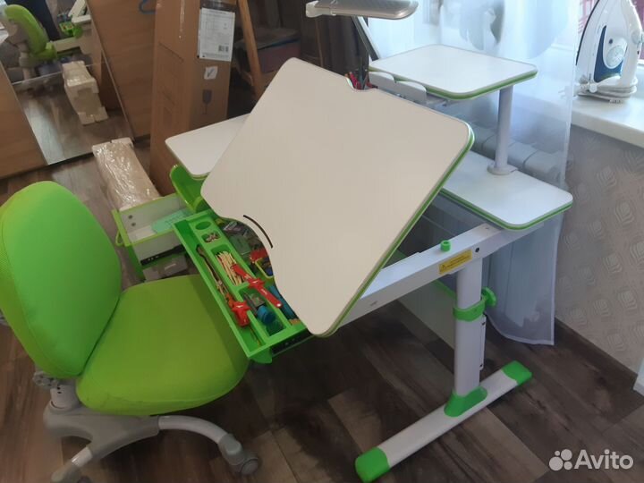 Растущая парта и стул бу