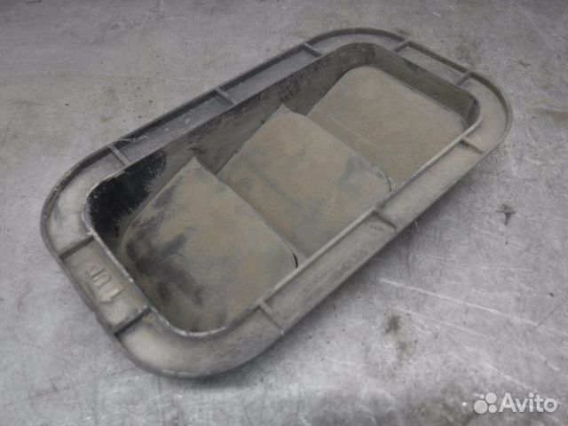 Решетка вентиляционная задняя левая Geely Emgrand